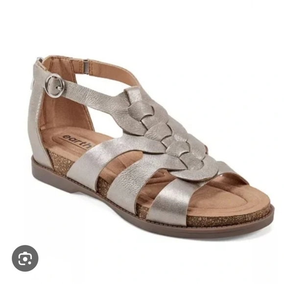 New Earth Dale Leather Sandals Size 6 - Picture 1 of 7